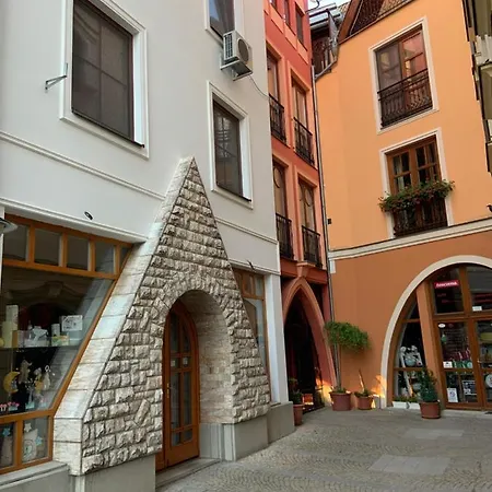Apartman Mirabell * Komárno
